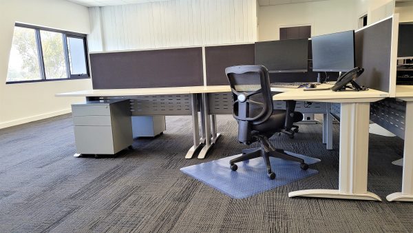 DAM Worker Chair and Workstations