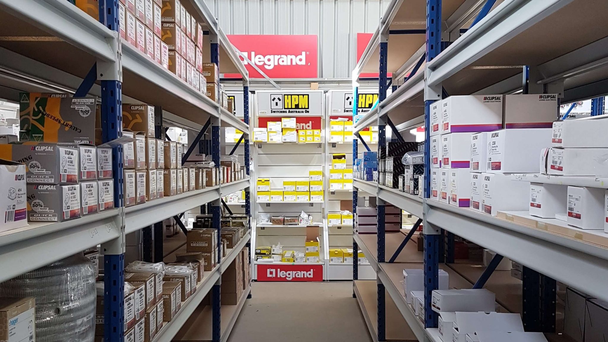 Storeplan Longspan shelving system in electrical wholesaler